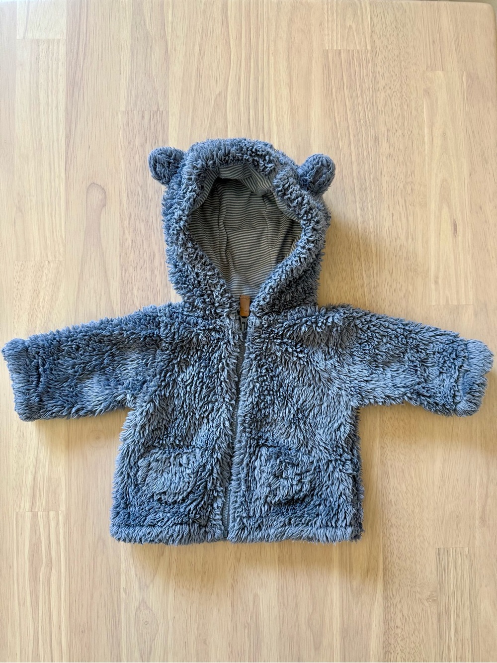 Carter’s Baby Sherpa Lined Long-Sleeve Hooded Zip-Up Jacket. Size 3 months
